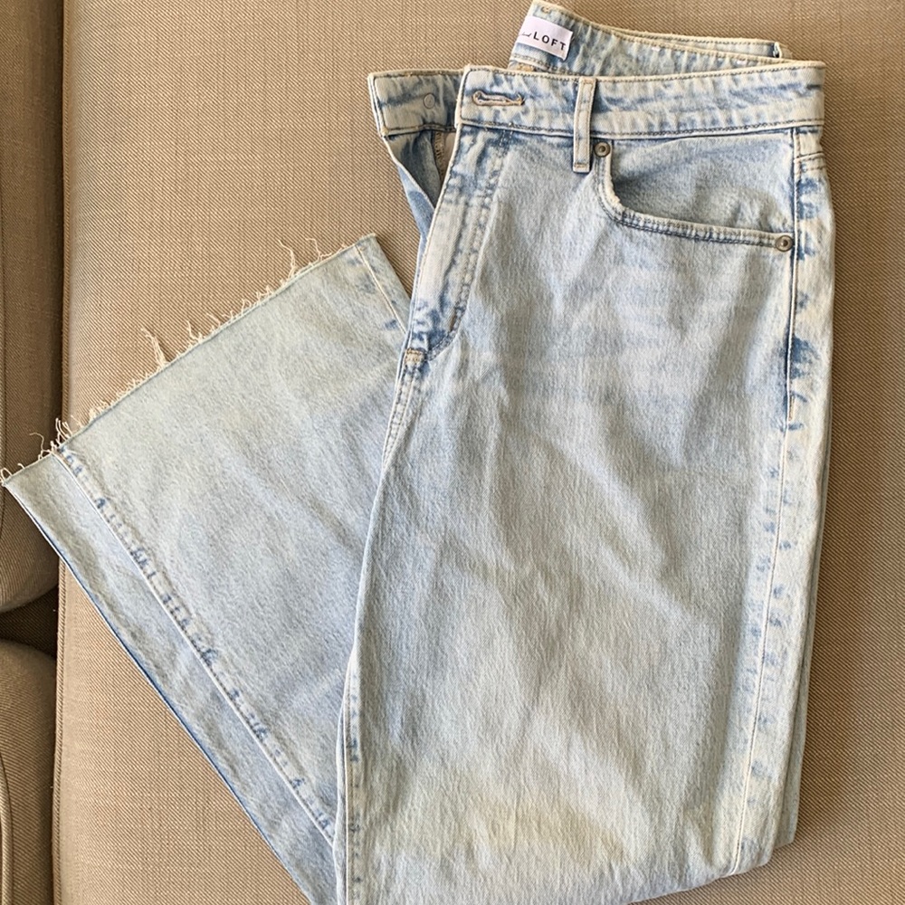 Loft  size 29/8 curvy high waist kick crop